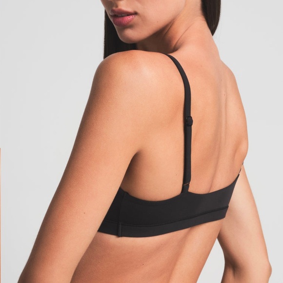 SKIMS Fits Everybody Scoop Bralette - Picture 2 of 9